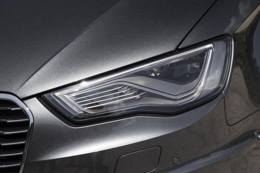 Детали экстерьера Audi A3 Sportback e-Tron (8V) 2014 года  (фото 90 из 95)